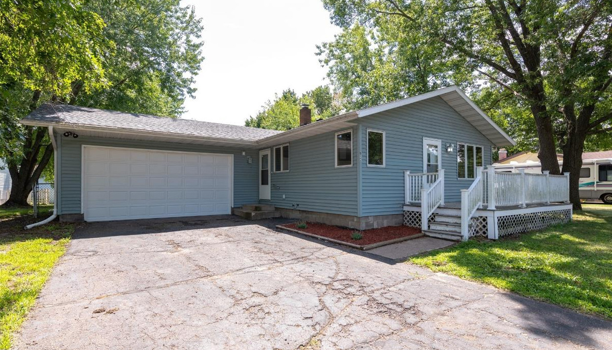 EDDY LN 185,000 3BDR 1BTH Single Family Eau Claire WI