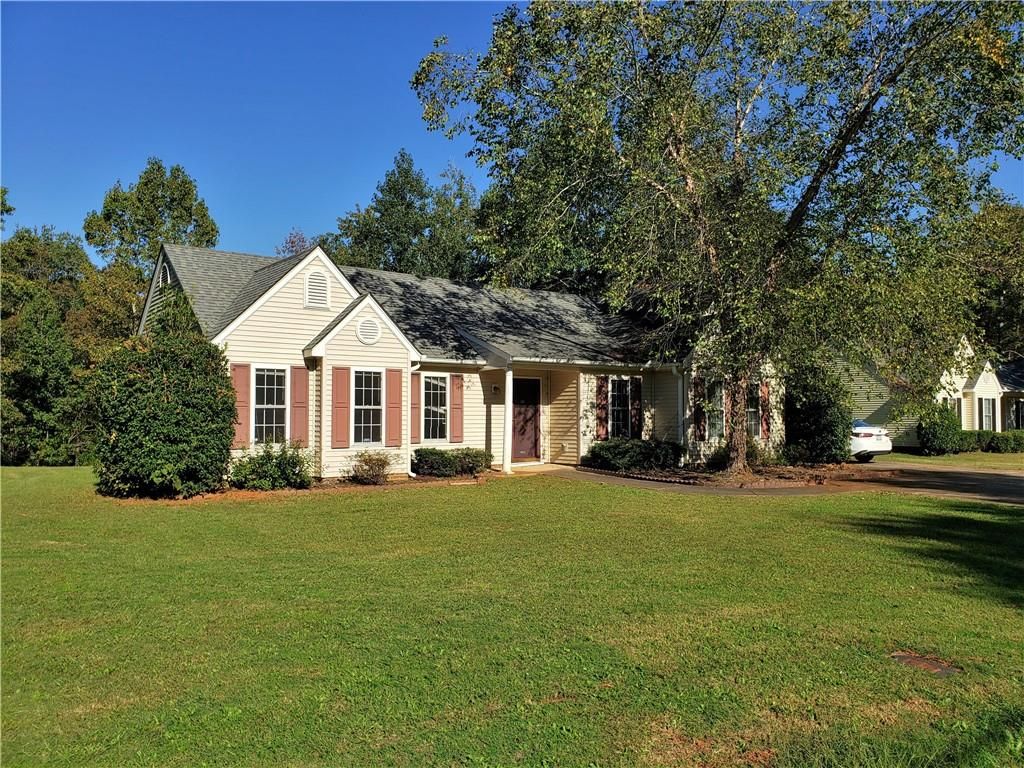 CENTERVILLE RD 132,500 3BDR 2BTH Single Family Anderson SC