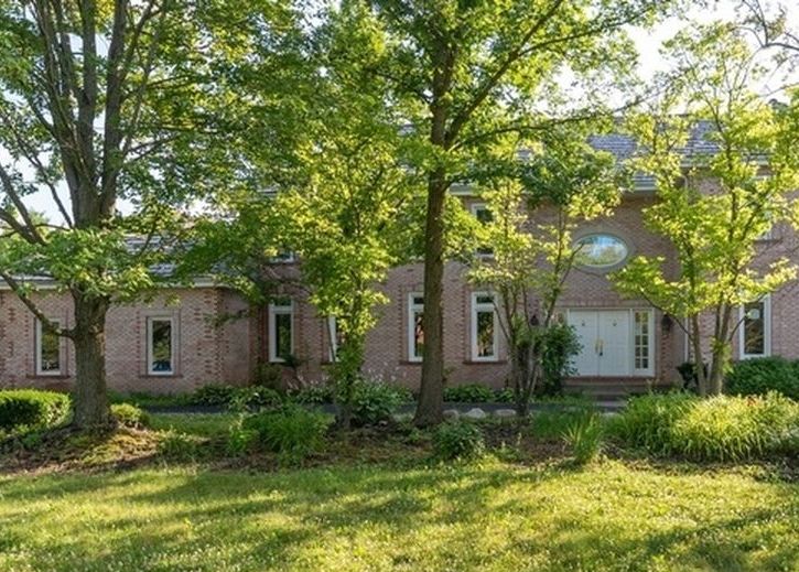 HUNTER LN 899,900 5BDR 6BTH Single Family Lake Forest IL