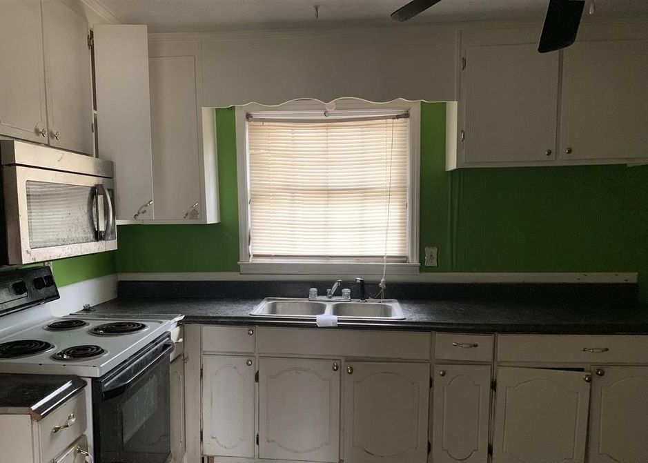 BLUFF RD 32,000 4BDR 3BTH Single Family Mullins SC