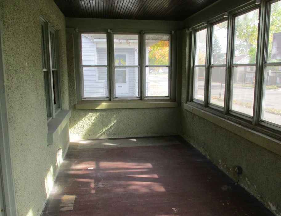 W LAFAYETTE ST 29,000 3BDR 1BTH Single Family Ottawa IL