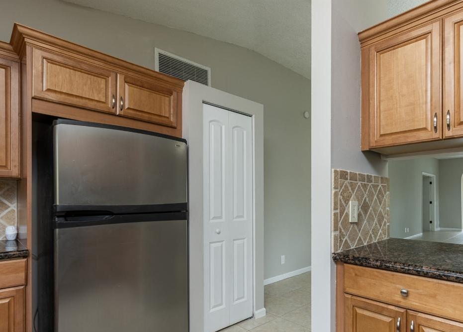 VIA REGINA 7 225,000 3BDR 3BTH Condo/Townhome Boca Raton FL