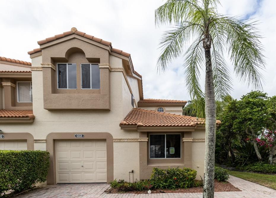 VIA REGINA 7 40,000 3BDR 3BTH Condo/Townhome Boca Raton FL
