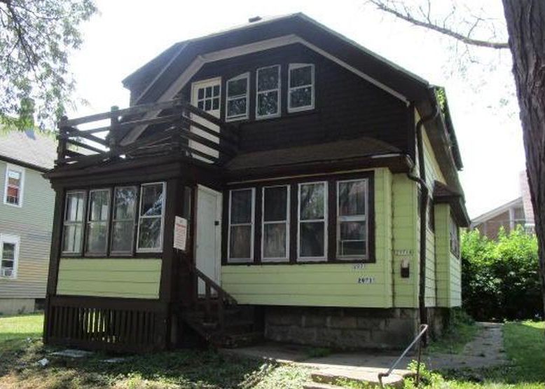 N 6TH ST 13,000 4BDR 2BTH MultiFamily Milwaukee WI