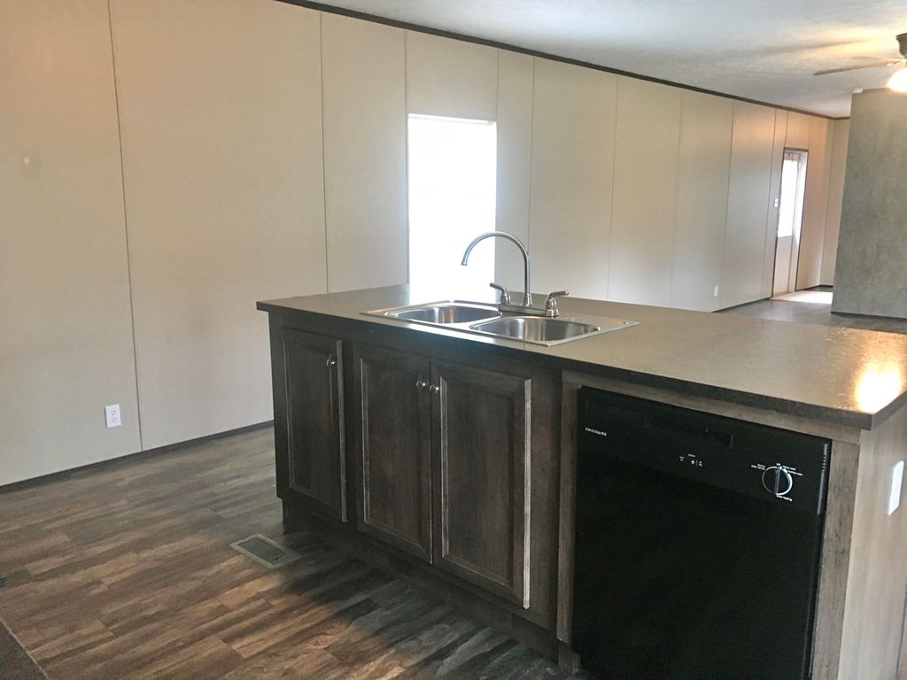 FULTZ RD 68,300 3BDR 2BTH Grayson KY Foreclosure Listing 30042951