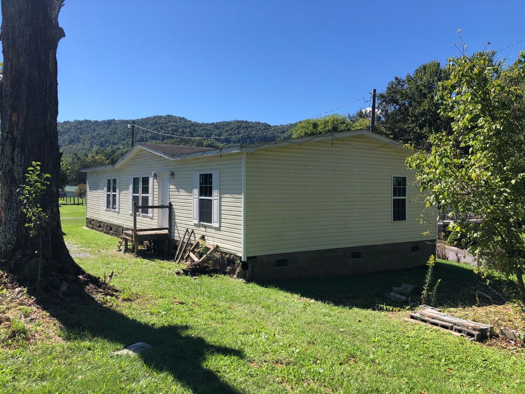 PARKER LN 59,000 3BDR 2BTH Middlesboro KY Foreclosure Listing 30061968