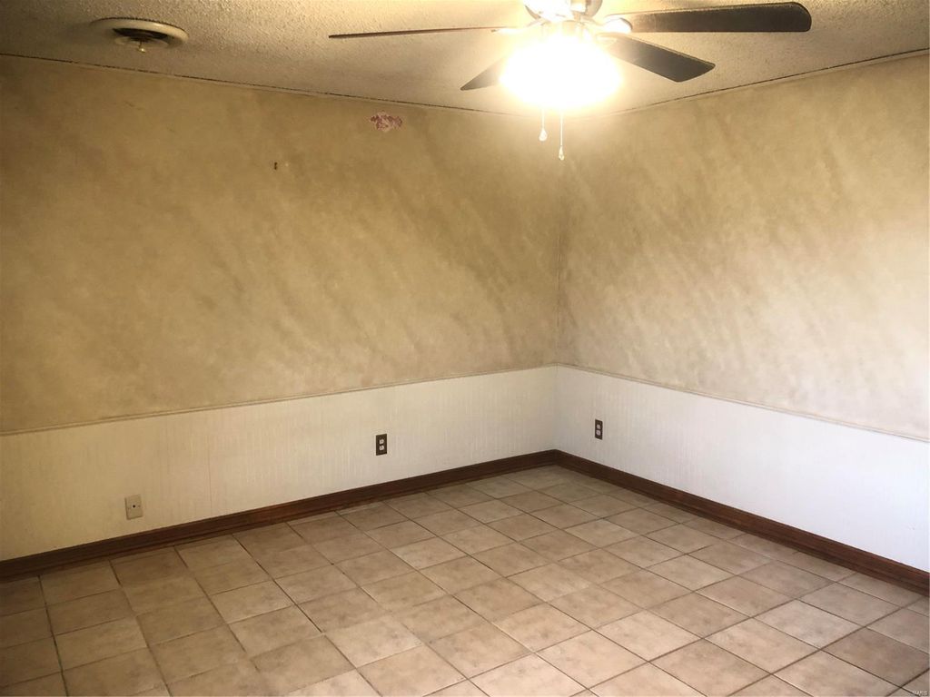 DEPRO AVE 84,900 3BDR 3BTH Sikeston MO Foreclosure Listing