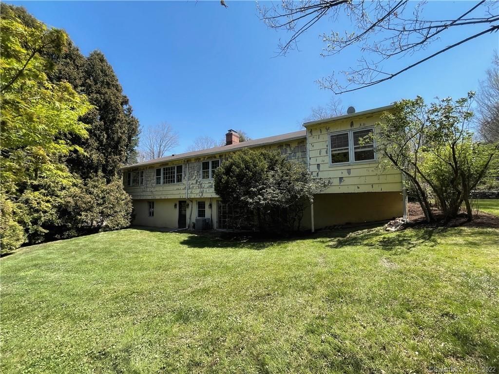 COMPO RD N 849,900 4BDR 3BTH Westport CT Foreclosure Listing