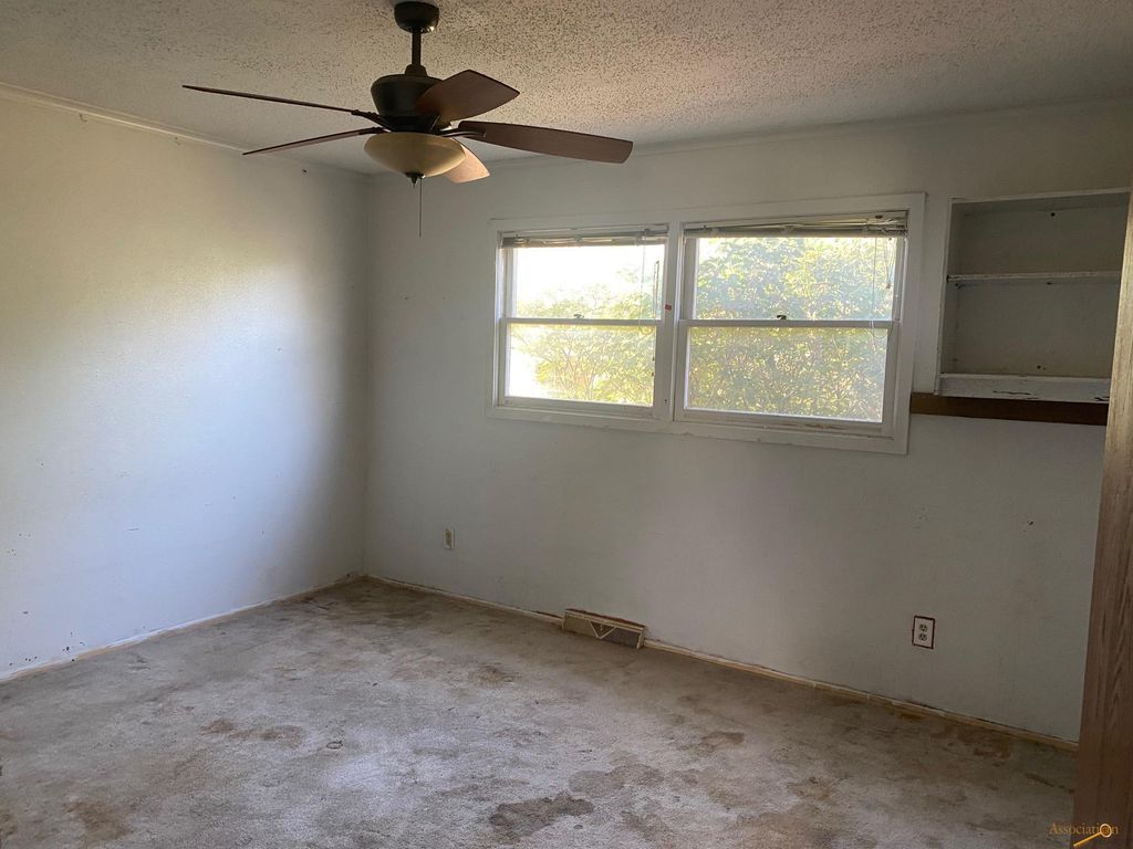 E LIBERTY ST 259,000 3BDR 2BTH Single Family Rapid City SD