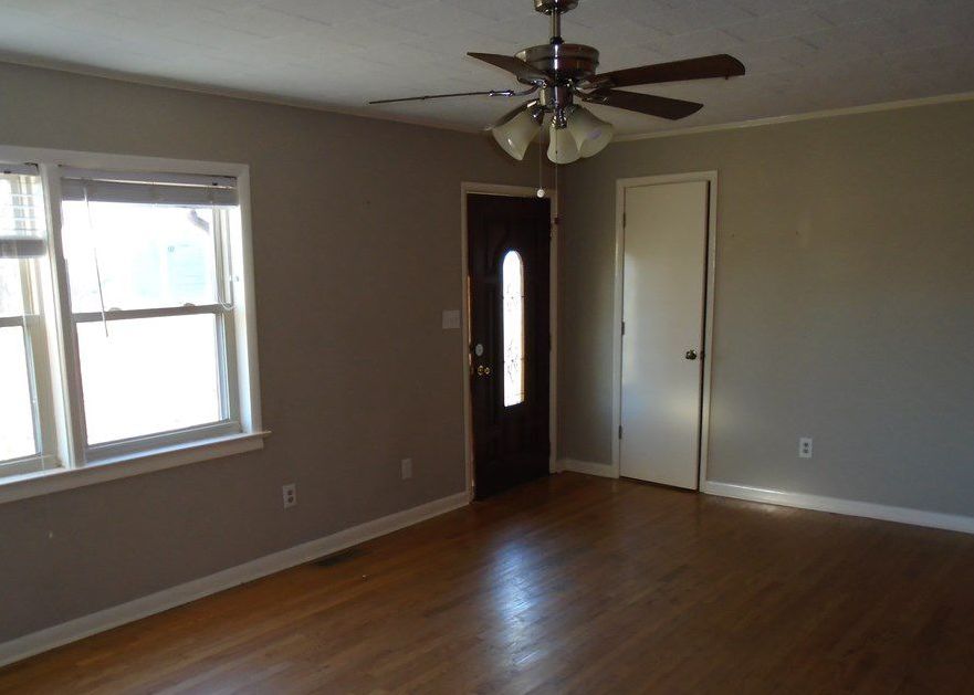 CLARENCE O DELL RD 153,000 3BDR 2BTH Bowling Green KY