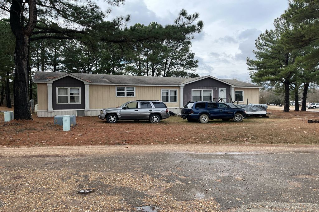 RANDY DR 149,200 6BDR 3BTH Single Family Texarkana TX