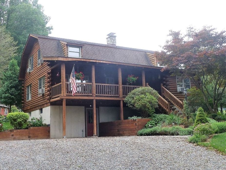 RIDGEWAY AVE 245,600 3BDR 2.5BTH Single Family Blairstown NJ