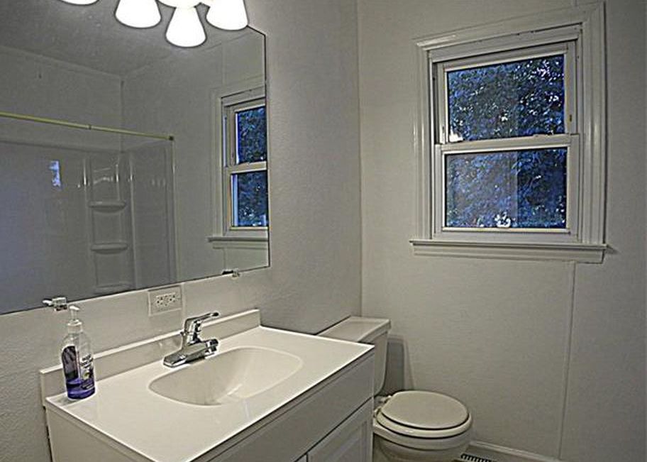 HIGHLAND DR 139,000 3BDR 2BTH Single Family Lincolnton NC Preforeclosure Listing