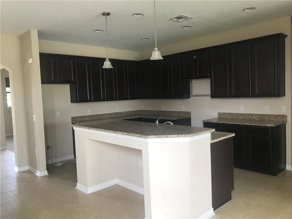 APPENINE LOOP W 147,300 4BDR 2BTH Single Family Saint Cloud