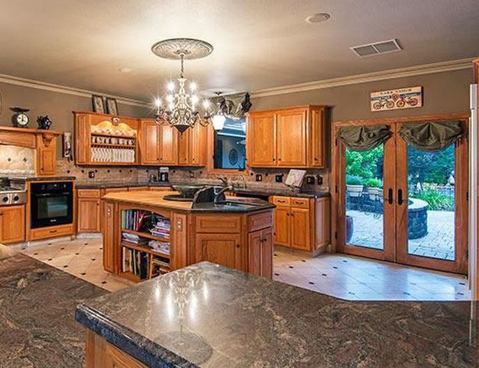 S CANTLON LN 129,600 4BDR 2.5BTH Single Family Reno NV Pre