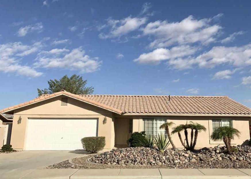 E 24TH LN 146,900 3BDR 2BTH Single Family Yuma AZ Pre