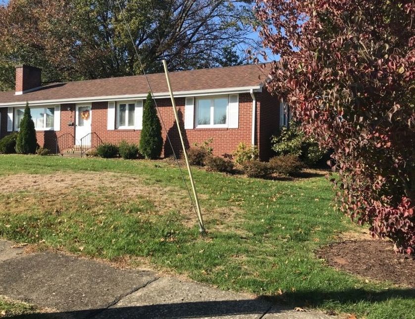 MAYFLOWER DR 144,100 2BDR 1BTH Single Family Uniontown PA