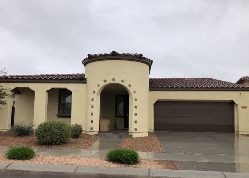 E DESERT SPOON DR 266,800 4BDR 3BTH Single Family Queen
