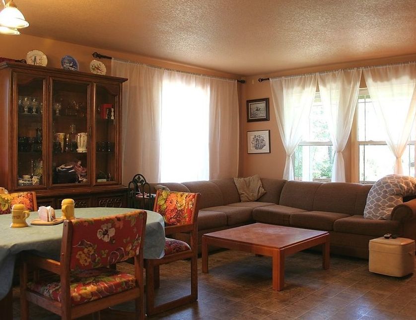 E CLONAKILTY DR 291,200 1BDR 1BTH Single Family Shelton WA