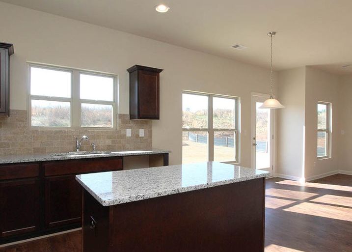 EMPORIA LOOP 228,000 4BDR 3BTH Mcdonough GA Preforeclosure