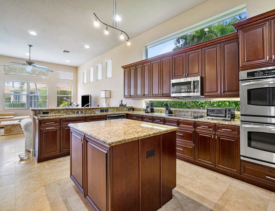 BRAEBURN RIDGE TRL 708,600 3BDR 4BTH Delray Beach FL Preforeclosure Listing 29703499