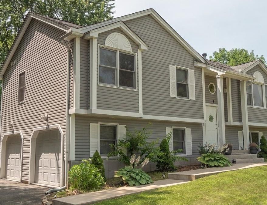 DEER RUN RD 388,700 3BDR 3BTH Single Family Agawam MA Pre