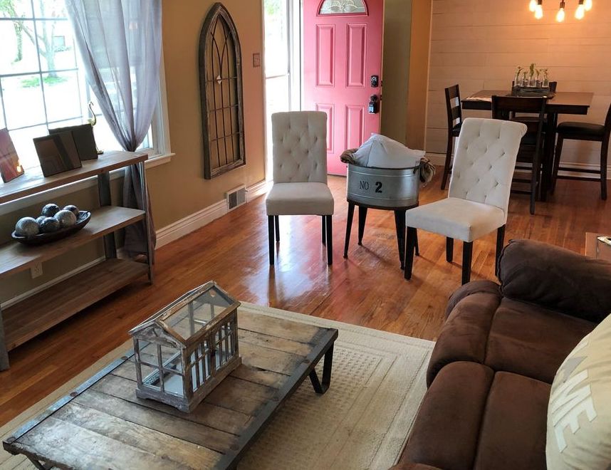 AVE 196,464 3BDR 1BTH Des Moines IA Preforeclosure