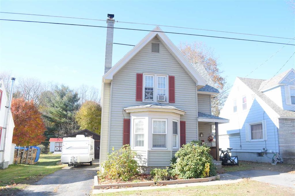 MEADOW ST 77,000 3BDR 2BTH Single Family Gloversville NY Preforeclosure Listing