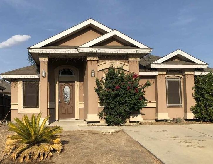 COZUMEL DR 119,700 4BDR 2BTH Single Family Laredo TX Pre