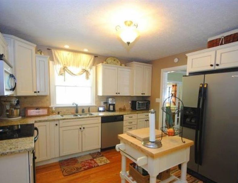 WHITESTONE DR 200,000 4BDR 3BTH Single Family Lynchburg VA