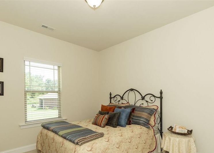 BUNNFIELD DR 261,400 4BDR 3BTH Single Family Zebulon NC Pre