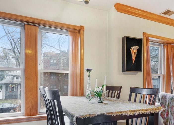 N WOLCOTT AVE APT 1 157,571 2BDR 2BTH Condo/Townhome Chicago