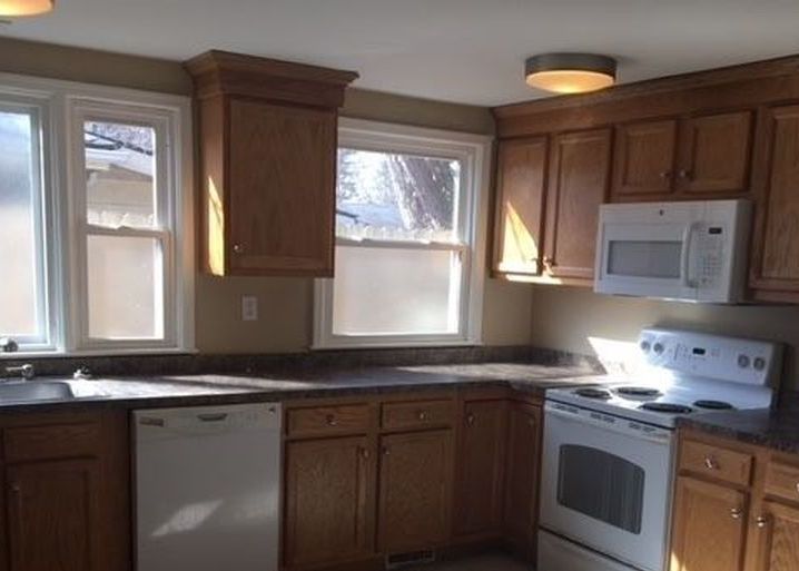 ROSEDALE BLVD 192,794 3BDR 1BTH Louisville KY Preforeclosure