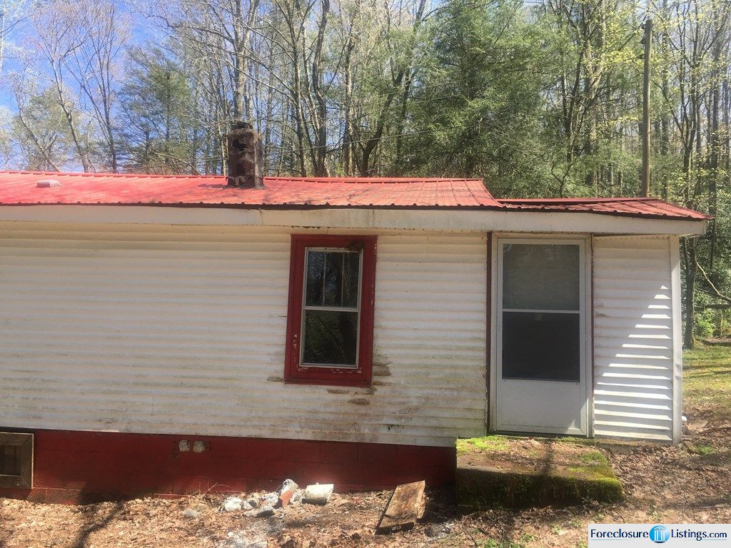ODD RD 13,600 2BDR 1BTH Single Family Odd WV Preforeclosure