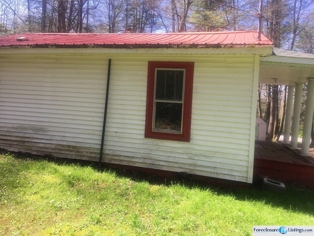ODD RD 13,600 2BDR 1BTH Single Family Odd WV Preforeclosure Listing 29912706