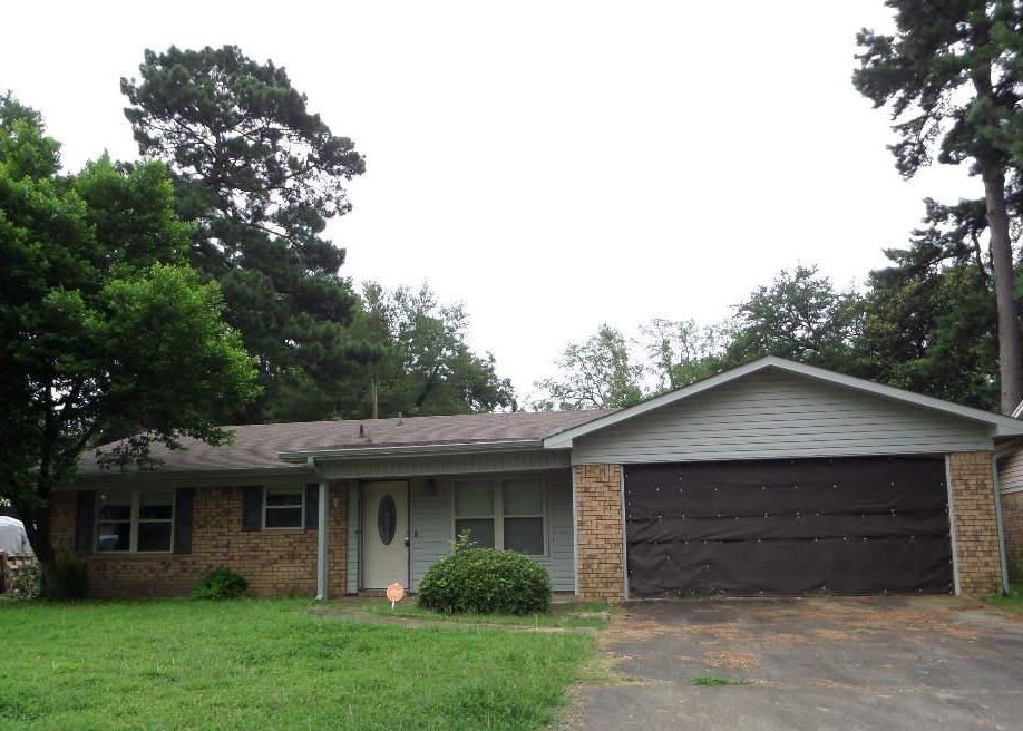 E GREENFIELD DR 133,164 3BDR 2BTH Texarkana TX Preforeclosure