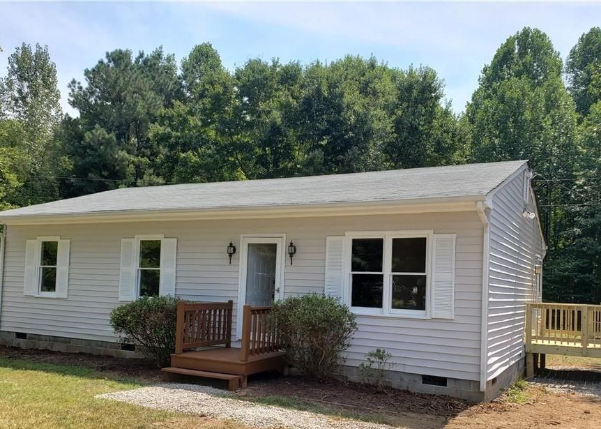 THREE BRIDGE RD 185,000 3BDR 1BTH Single Family Powhatan VA Preforeclosure Listing