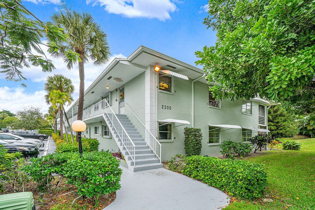 SW 22ND AVE APT 110 88,500 2BDR 2BTH Condo/Townhome Delray Beach FL Preforeclosure