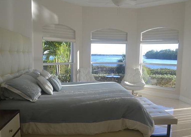 TARPON ESTATES BLVD 291,600 4BDR 5BTH Single Family Cape