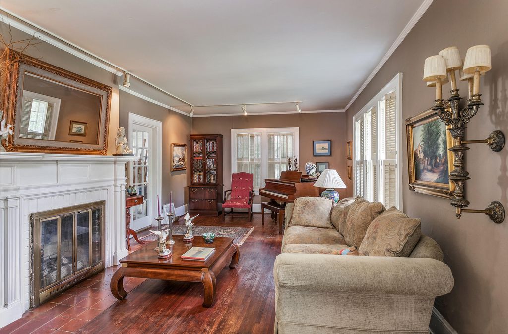 WINDSOR CT 221,400 4BDR 3BTH Single Family Chattanooga TN