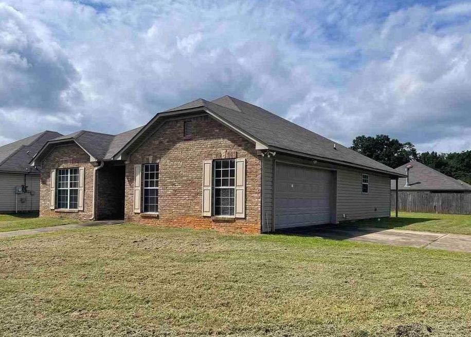 JEANNE LN 67,700 3BDR 2BTH Single Family Bessemer AL Pre