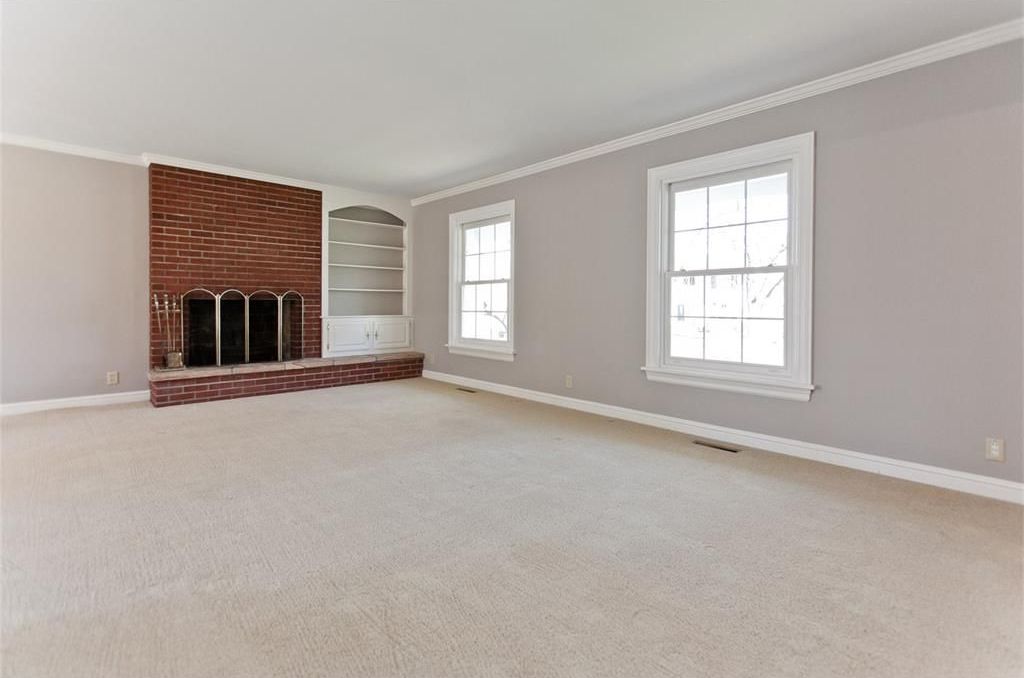 THUNDERBIRD RD SE 210,500 4BDR 3BTH Single Family Cedar