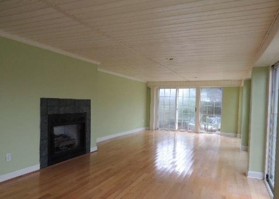 W MARKET ST 337,000 3BDR 2.5BTH Single Family Athens AL Pre