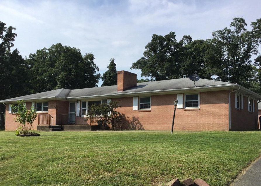 TASKER RD 257,800 2BDR 2BTH Stephens City VA Preforeclosure