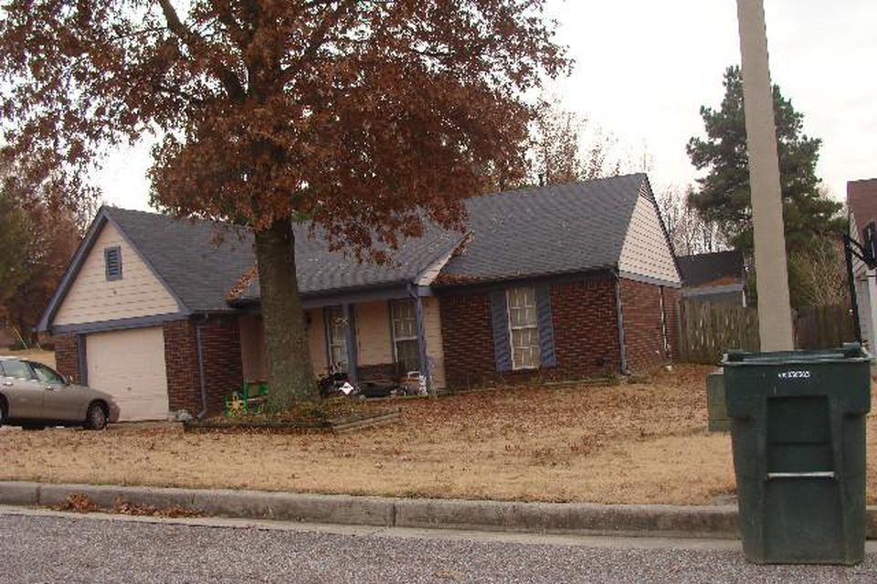 AUTUMN WOODS DR E 170,700 3BDR 1BTH Single Family Southaven