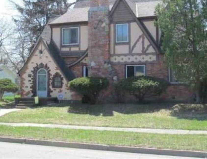 WELCH BLVD 93,700 4BDR 2.5BTH Single Family Flint MI Pre