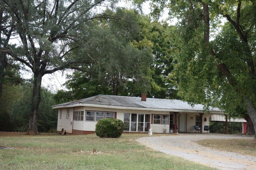 HUNTSVILLE BROWNSFERRY RD 55,000 3BDR 1BTH Single Family Athens AL Preforeclosure