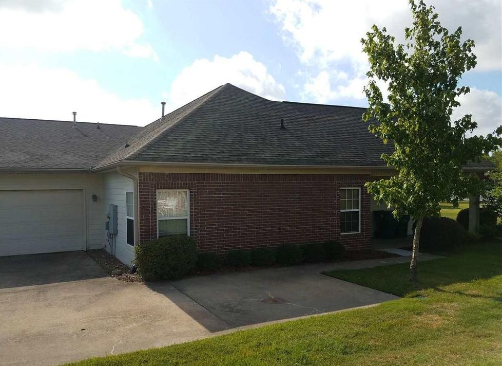 STAGECOACH VLG 137,700 2BDR 2BTH Single Family Little Rock