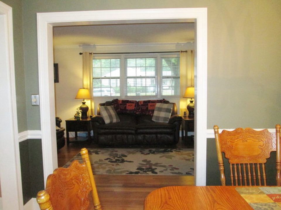 WESTHAMPTON AVE 212,600 4BDR 2BTH Single Family Danville VA Preforeclosure Listing