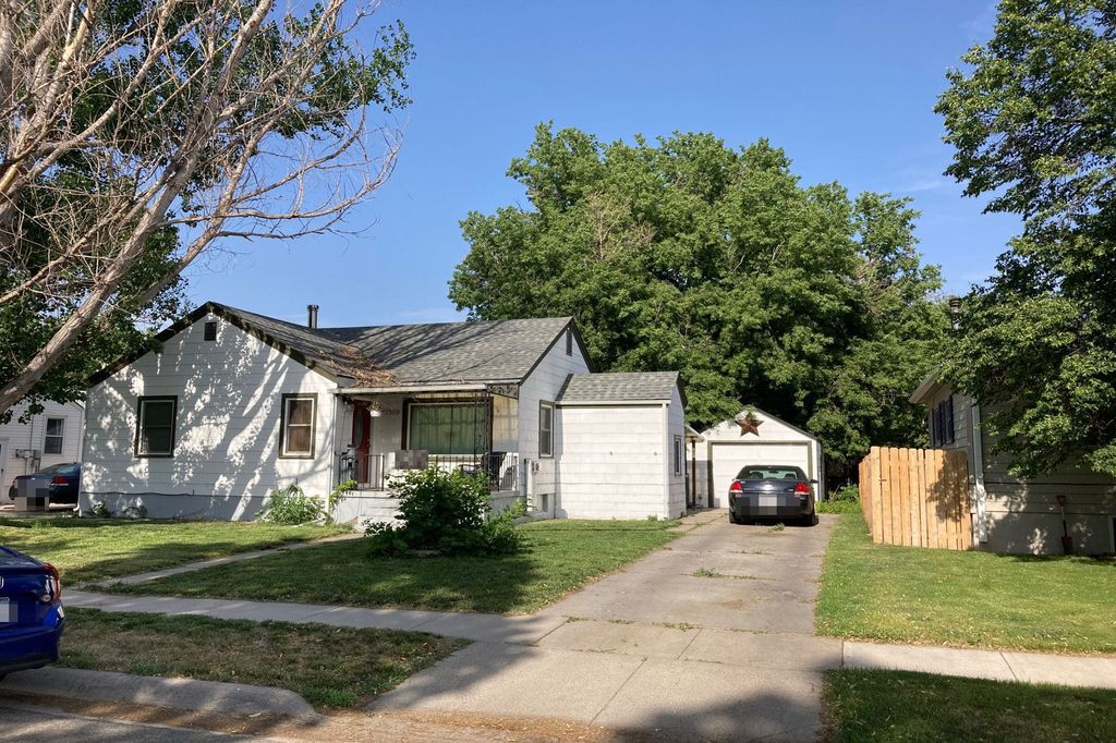 AVENUE H 120,000 3BDR 2BTH Single Family Scottsbluff NE Pre